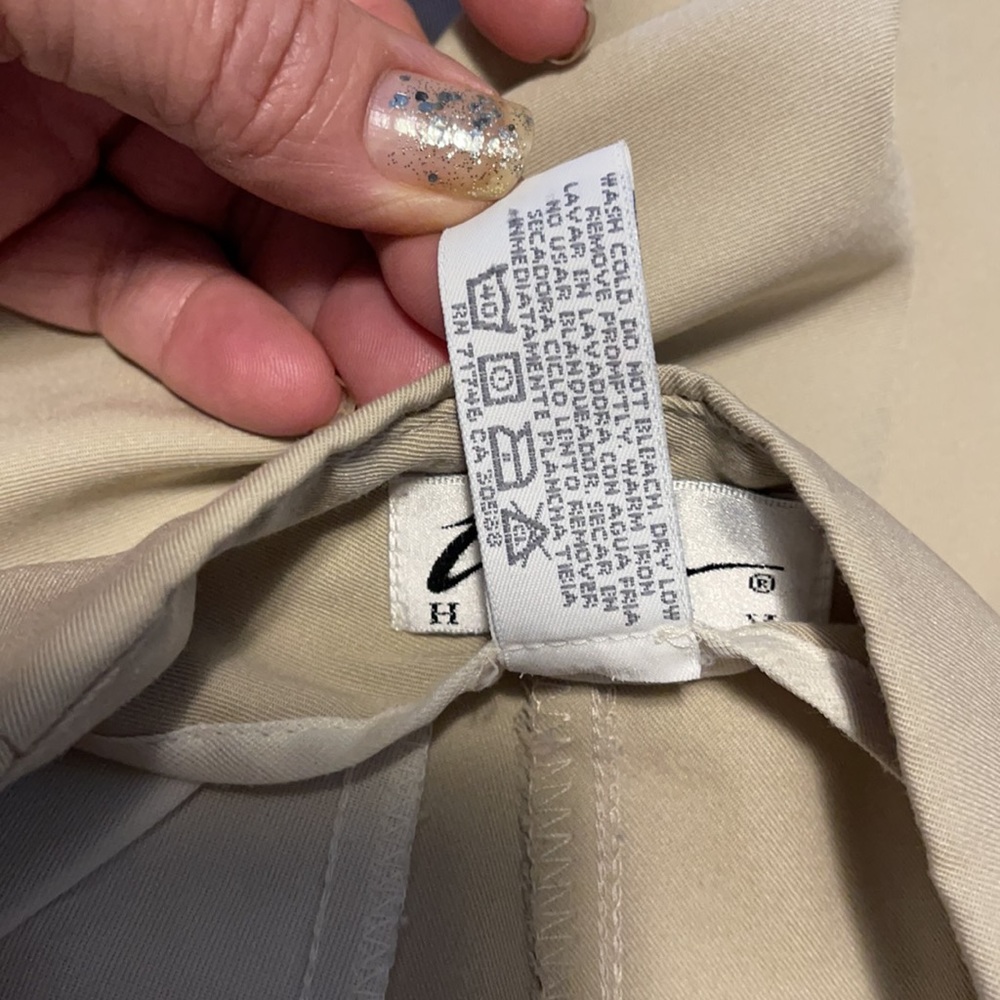 Used Bermuda size 12 - Picture 6 of 11